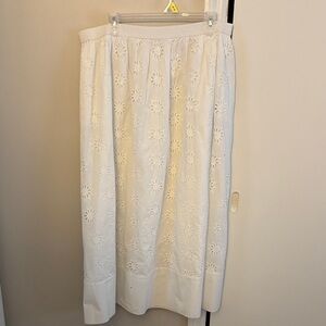 NWT J.Crew Elegant White Floral Skirt